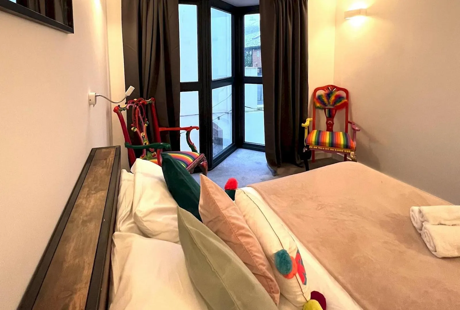 Stylish Getaway Lanes Apartment Pass The Keys 브라이턴